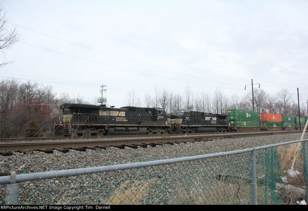 NS 9724, 4501 leads 27P